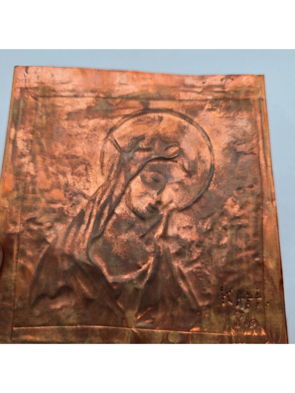 Copper Embossed Religious Artwork Signed KAH 86 Virgin Mary Design 4"x4.5" Panel - Picture 3 of 9